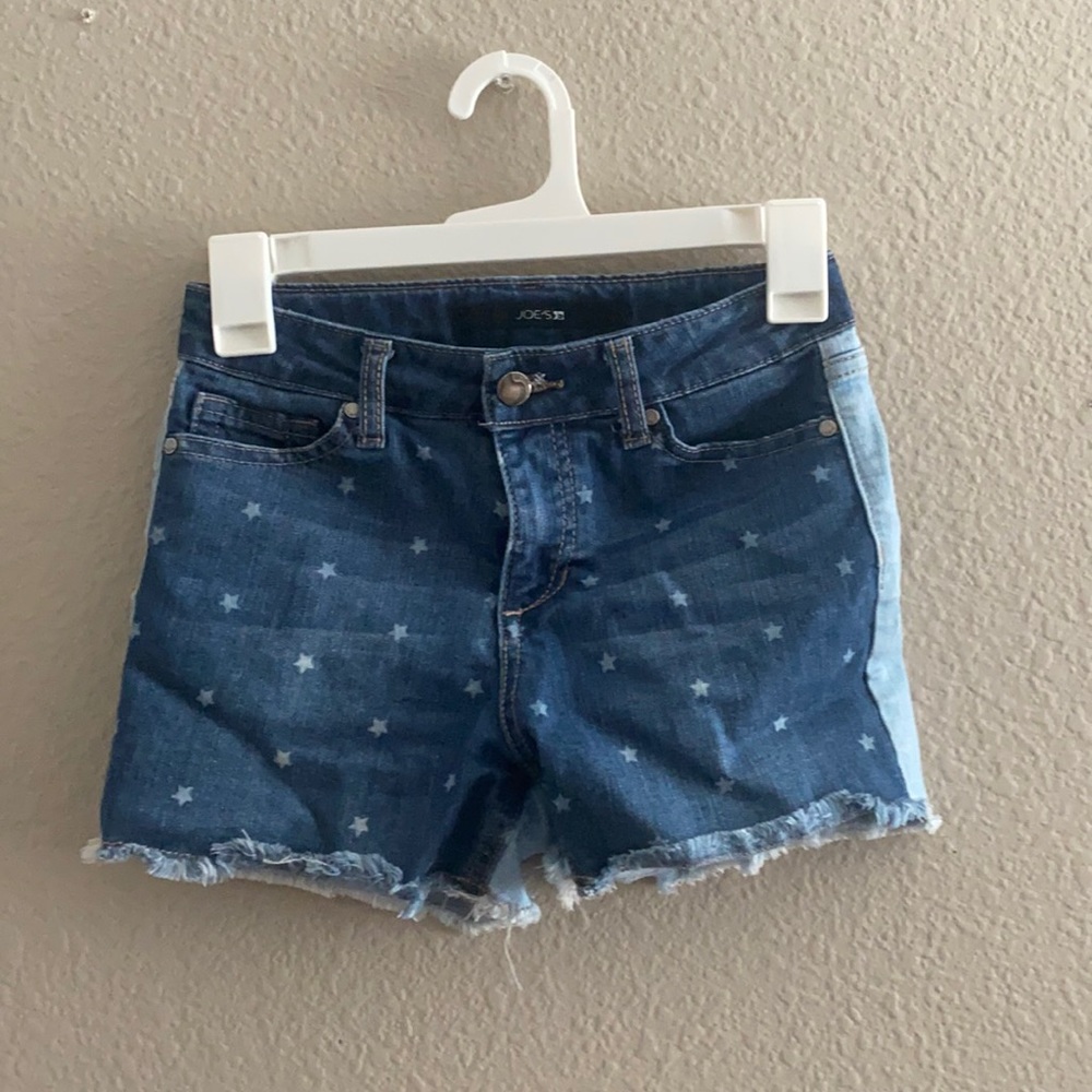 Star jean shorts